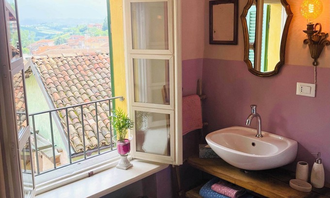 Monforte d'Alba House | Vacation home