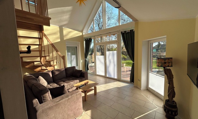 Extum House | Vacation home Lichtblick in Aurich with terrace and garden