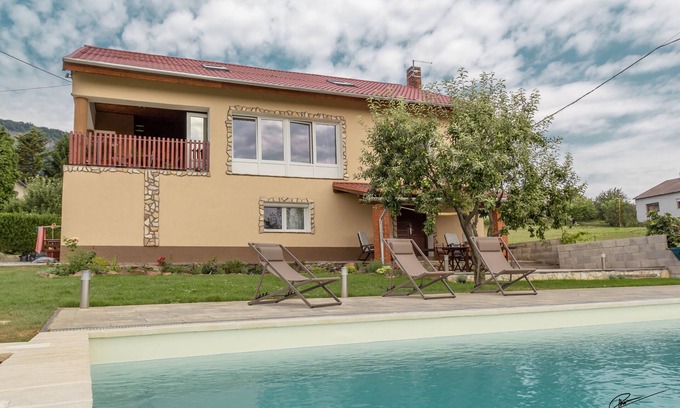 Badacsony House | Vacation home OMEGA, with large pool and lake view