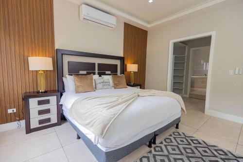 Santa Ana House | Vacation time La Casa Guanaca