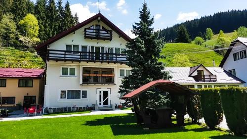 Moeciu de Sus House | Valea Dorului Guest House