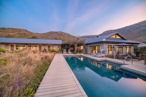 Ulundi Cabin | Valley Lodge - Babanango Game Reserve