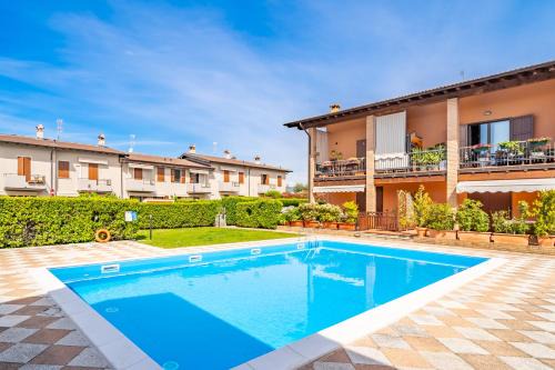 Crociale Apartment | Valtenesi Appartment - Residence Pool - by HOST4U