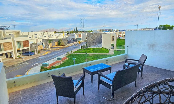 Juarez Municipality House | Vane's House 5 minutes from the Consulate