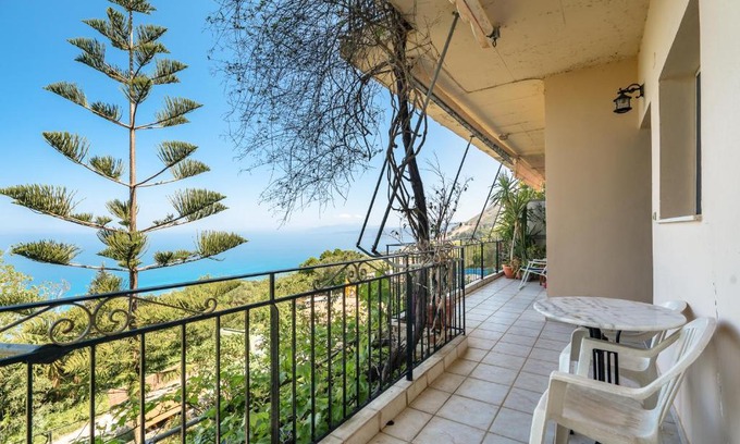 Angon Apartment | Vangelis studio 1