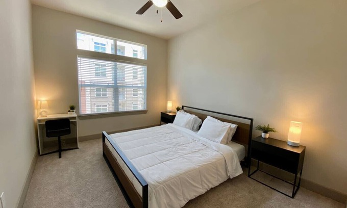 Woodlake - Briar Meadow Apartment | Vargos Longterm Gym pool 2B2B King fully equipped