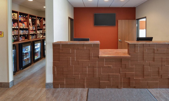 North Las Vegas Hotel | Vegas Stay with Kitchen & Top-Notch Amenities