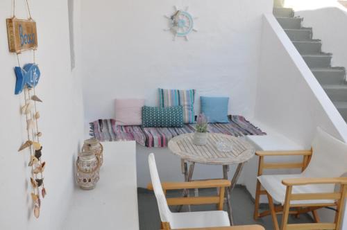 Donoussa House | Vegera Apartment 'Ostria', Stavros Donoussa