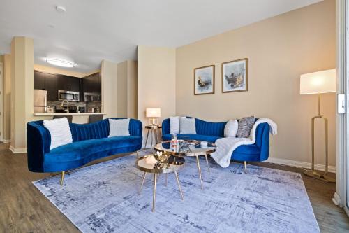 Del Rey Apartment | Venice Marina Pool and Spa Luxury Condo