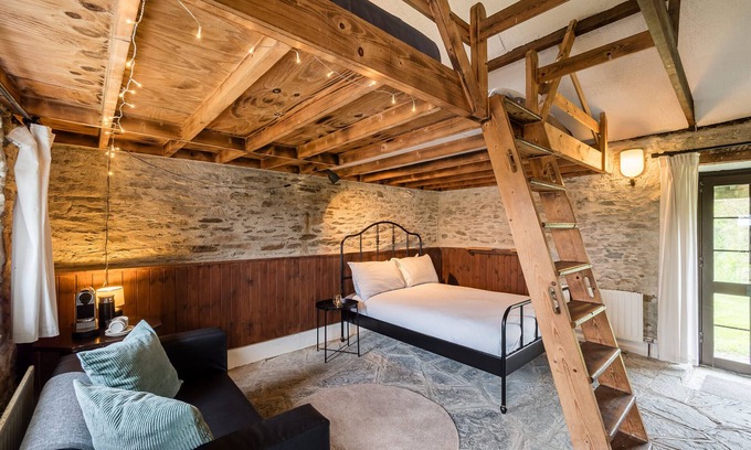 Ventry Cottage | Ventry Farm - Rainbow Cottage