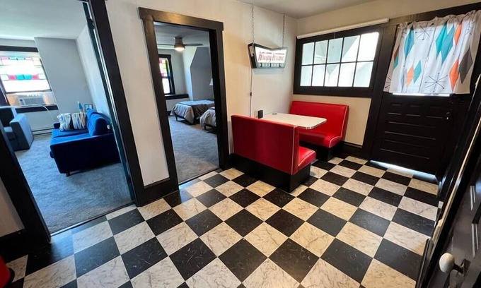 Bellefonte Apartment | Very Cool, Retro Getaway in Heart of Downtown