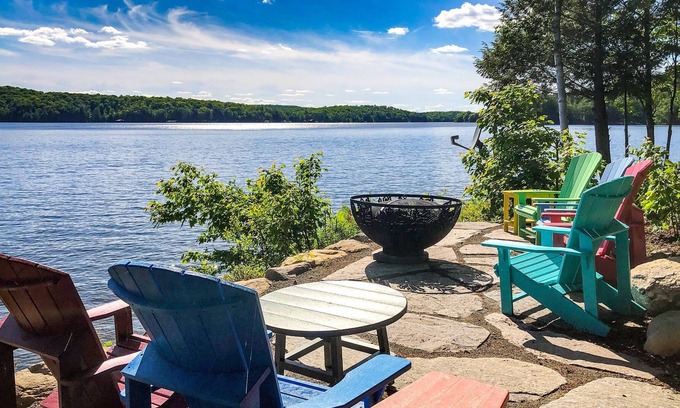 Lake of Bays Cottage | Very Cozy 4bdrm 4bath cottage in LOB. Glorious sunsets! Outdoor Oasis!