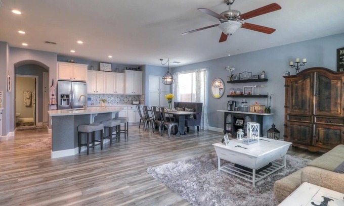 Maricopa House | Very Nice 5 Bedrm 3 Bath Home, Family ready home!