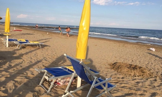 Jesolo Apartment | VERY NICE ONE BEDROOM APARTMENT WITH BEACH PLACE INCLUDED IN THE PRICE IN JESOLO LIDO