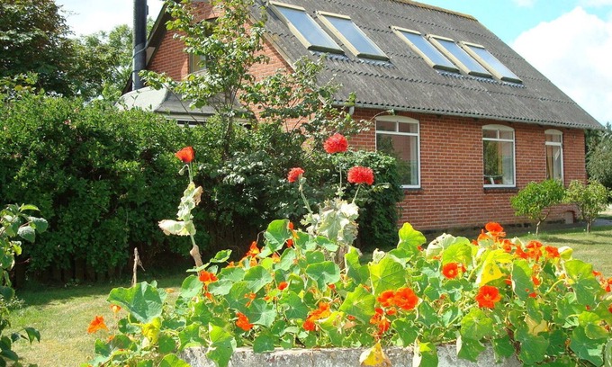 Thyholm House | Very popular house with a wonderful location on a child-friendly beach.