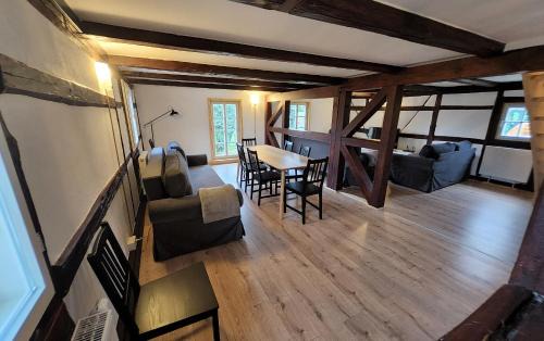 Waitzdorf Apartment | Vierseithof "Waitzdorfer Hof"