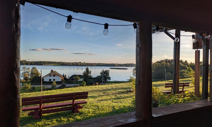 Latgale House | Viesu māja Kolnā pie Adamovas ezera.