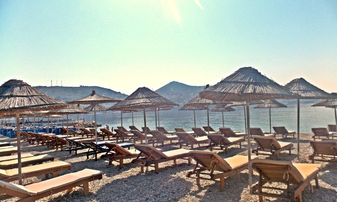 Kodrra Hotel | Vila Kalcuni