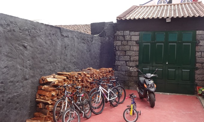 Ribeira Grande Bed & Breakfast | Vila Laura