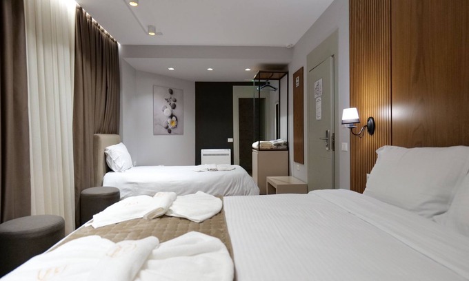 Korce Hotel | Vila Muslli