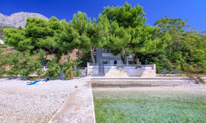 Brist Apartment | Vila Pinet