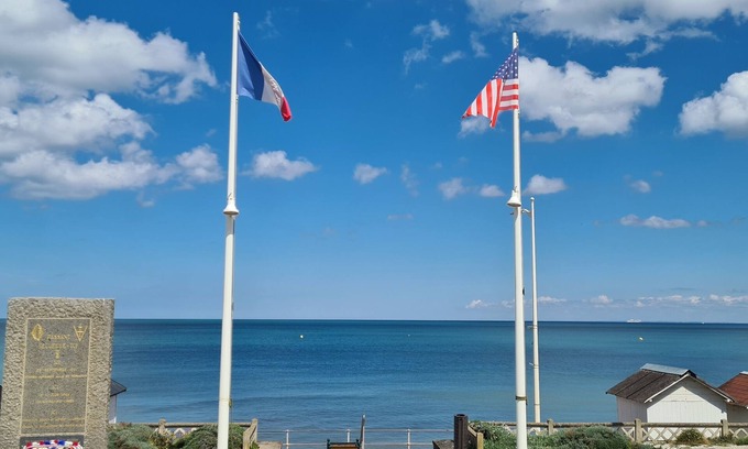 Luc-sur-Mer Villa | Villa 10 pers Spa & Sea view - Direct access to Sword Beach, Luc-sur-Mer