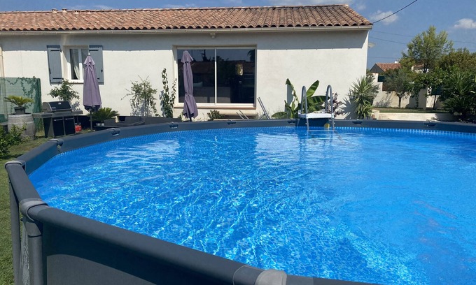 Sollies-Ville House | Villa 100m2 with swimming pool Sollies ville 15 minutes from the beach