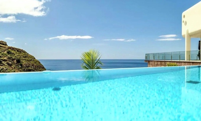 Calheta Villa | Villa Althea by Your Madeira Rentals