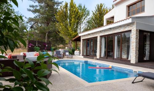 Laneia Villa | Villa Althea, Pool, Mountain Views, BBQ ,Patio in Laneia