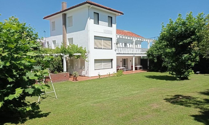 Boo Villa | Villa Anievas