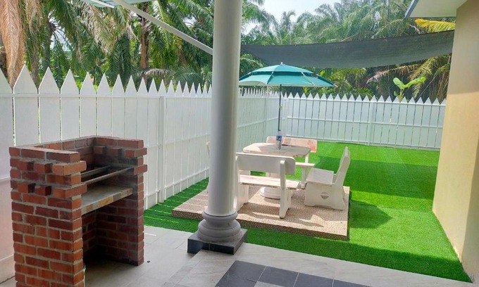 Sekinchan Villa | Villa Auliyya - MslimOnly