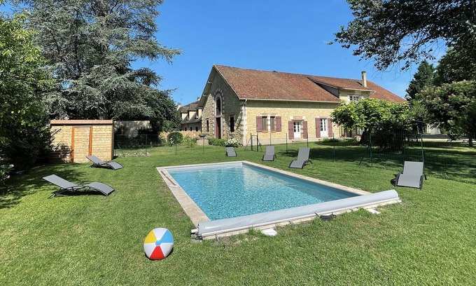 Tremolat Villa | Villa Avec Piscine Dans Beau Village Typique Périgord Noir Bord Dordogne
