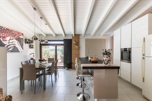 Avola Villa | Villa Badessa