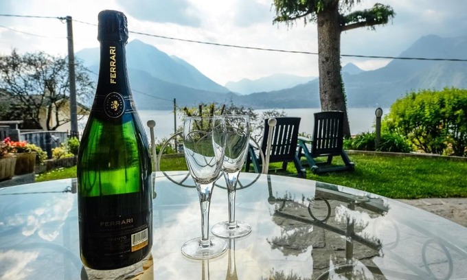 Perledo Apartment | Villa Bianca