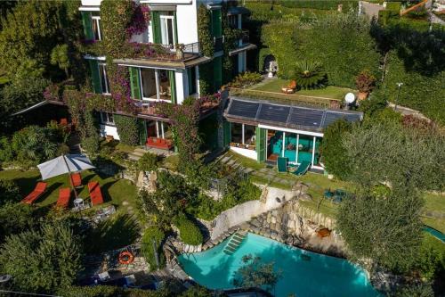 Rapallo Villa | Villa Bianca luxury property in Rapallo