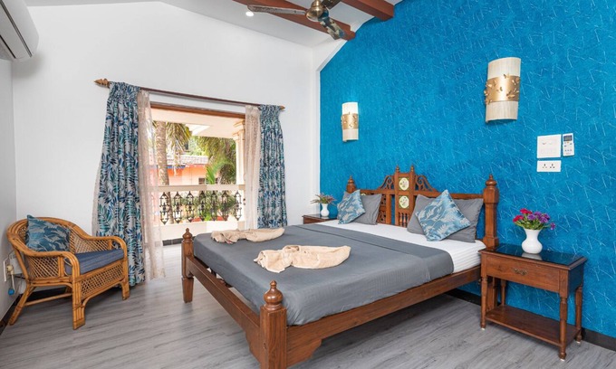 Gauravaddo Villa | Villa Calangute Phase 1 – Family-Friendly 4BHK, 2-Min Walk to Calangute Beach