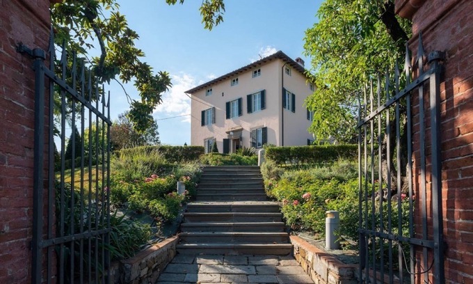 Lucca Villa | Villa Cassandori by MMega