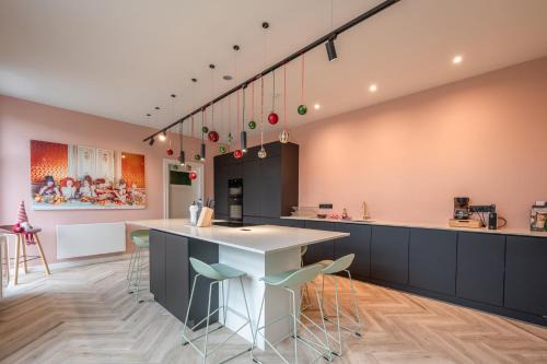 Sint-Andries Villa | Villa Cézar - big house at the center of Bruges - free parking