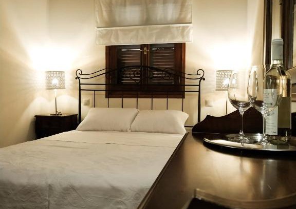 Zakynthos Town Villa | Villa Conifera