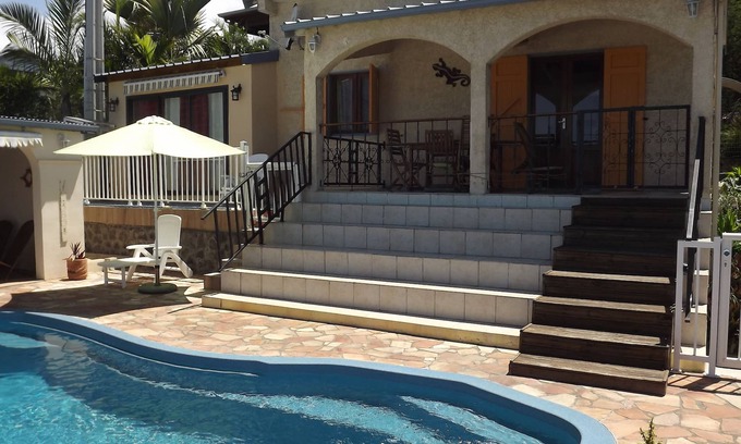 Le Portail Villa | Villa Creole 5 F for 6/8 people with swimming pool and pool house