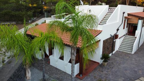Vulcanello Apartment | Villa Crimi