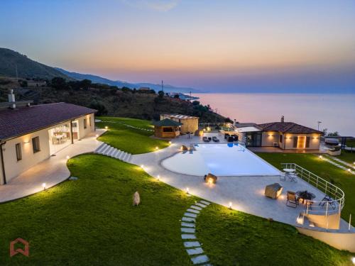 Canneto di Caronia Villa | Villa di lusso con piscina a sfioro vicino Cefalù