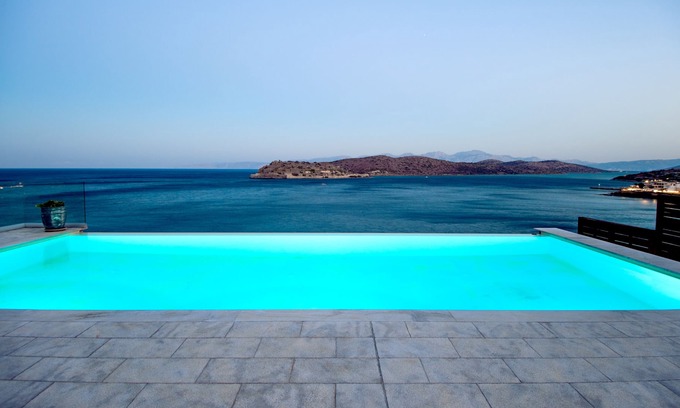 Plaka Villa | Villa Danae - Sauna - Hamam - Gym