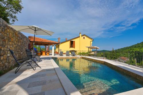 Zvonece Villa | Villa Danica with pool - Perka