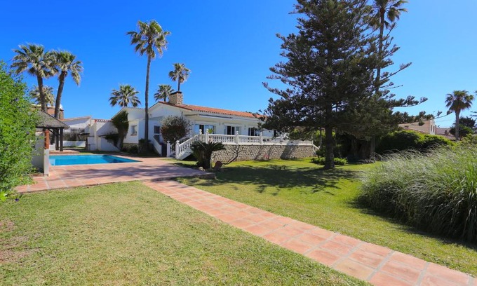 Torre de Benagalbon Villa | VILLA DEL MAR 'Boutique Beach-House' 11PAX