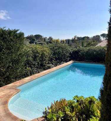 Guerrevieille Villa | Villa des Cigales vue mer avec piscine/proche plage