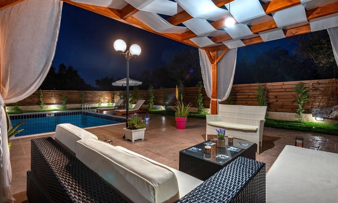 Agrilia Villa | Villa Eleon