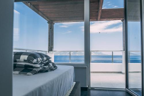 Pteleos Villa | Villa Elia