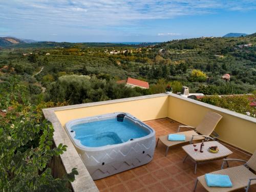 Provarma Villa | Villa Erontas - private heated jacuzzi