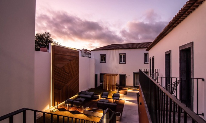 Ponta Delgada Apartment | Villa Esmeralda